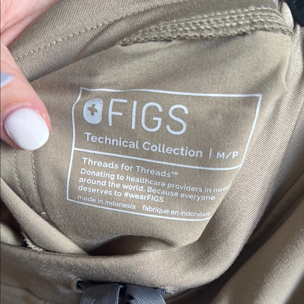 Women’s FIGS Drawstring Jogger Pants in Khaki